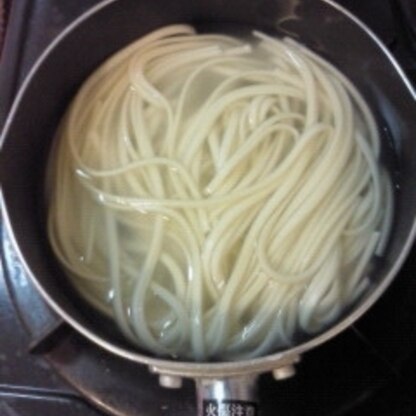 今日のカレーうどんは乾麺のうどんを使ったからまたまたこの節約レシピお世話になったよ～♪昨日は実家で何かいっぱいもらってきたのかなぁ～？